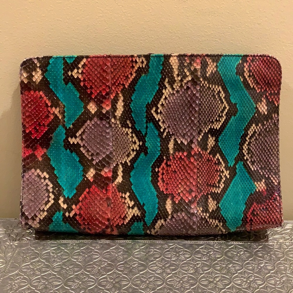 Mario Valentino Made in Italy Vintage Snakeskin Clutch | Shoulder Bag
